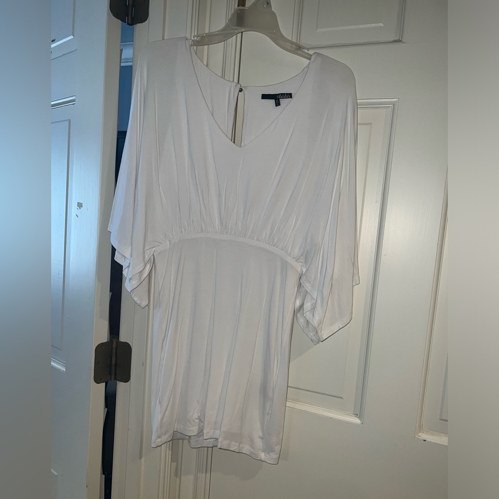 LuLu’s white dress